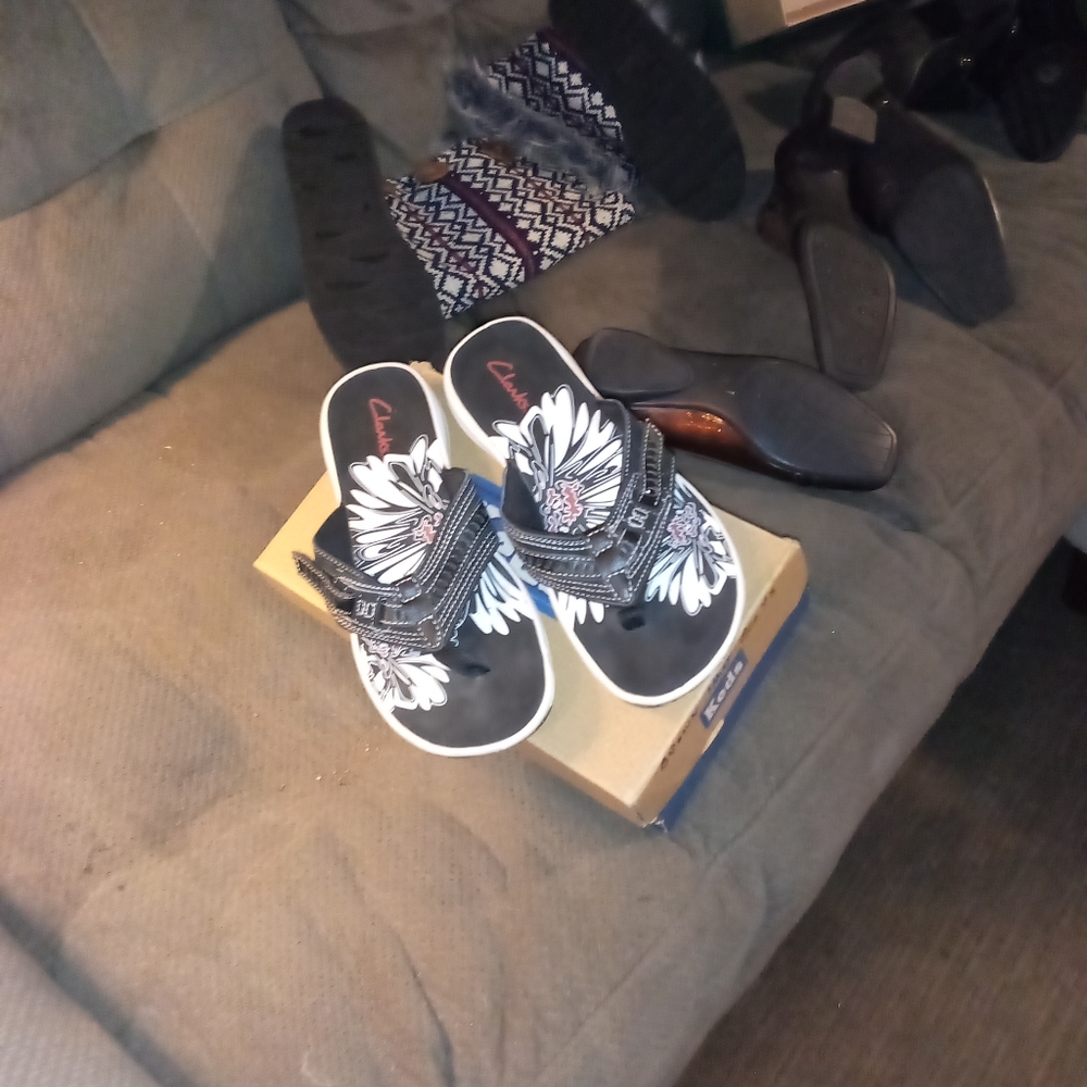 6 pairs women's shoes - Picture 8 of 10